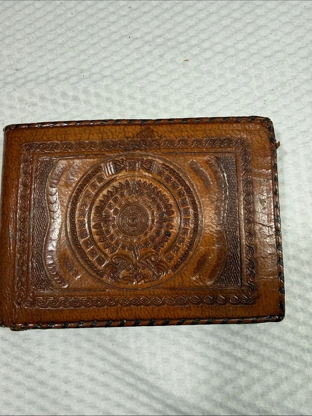 VTG Brown Tooled Leather Men's Bifold Wallet made in Mexico